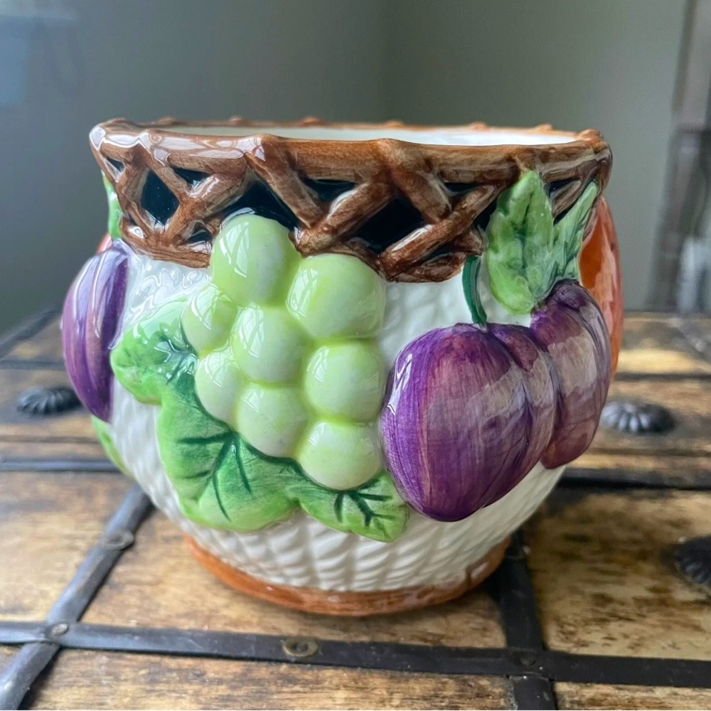 Vintage 1992 Fitz and Floyd Basket Weave Bowl Fruit Design Handpainted BEAUTIFUL